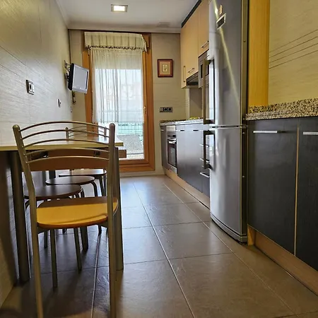 R2R - Acogedor Apartamento En Gijon - 196A